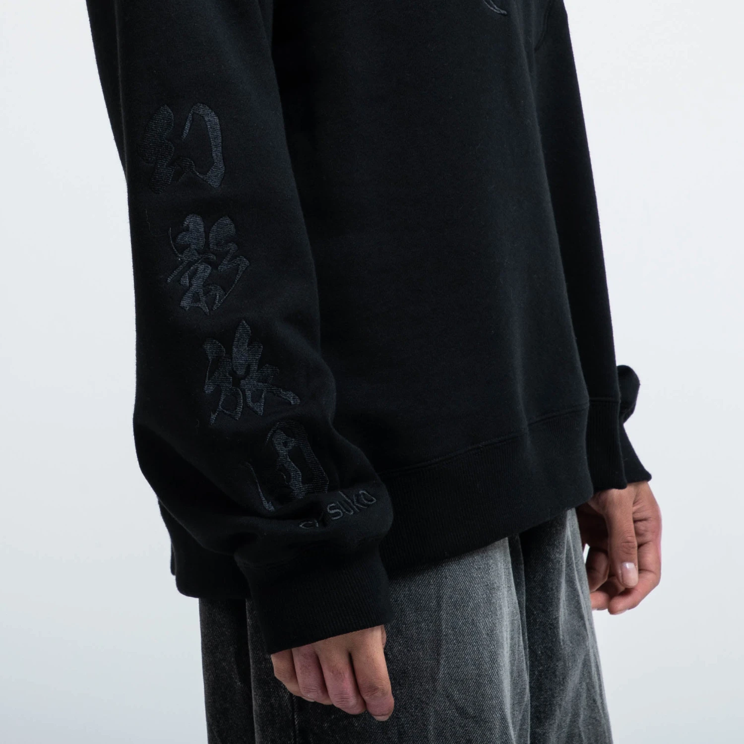 Phantom Troupe Crew Neck Sweatshirt 5 Phantom Troupe Crew Neck Sweatshirt - Image 3