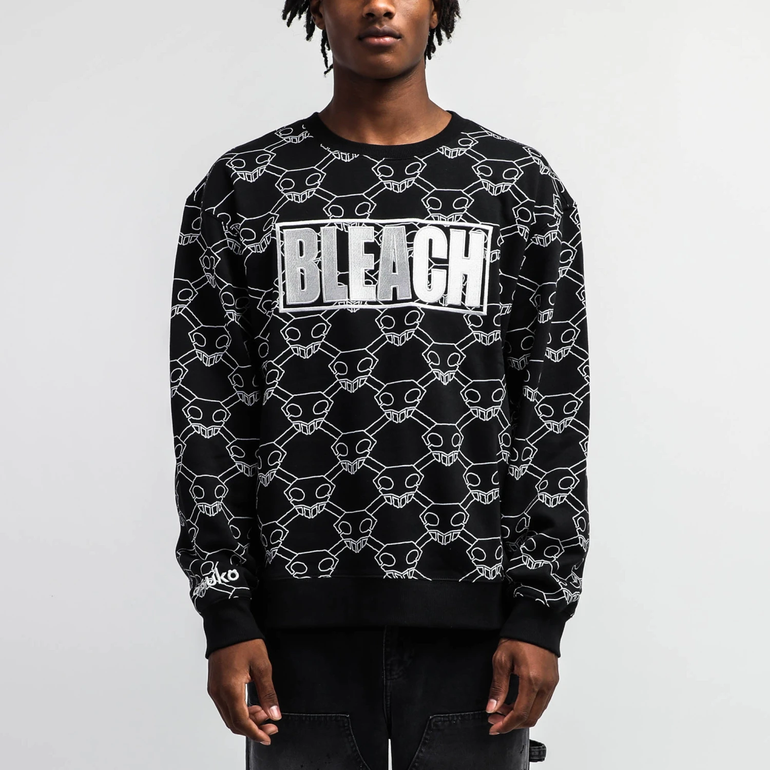 BLEACH Black Crew Neck Sweatshirt 3 BLEACH Black Crew Neck Sweatshirt